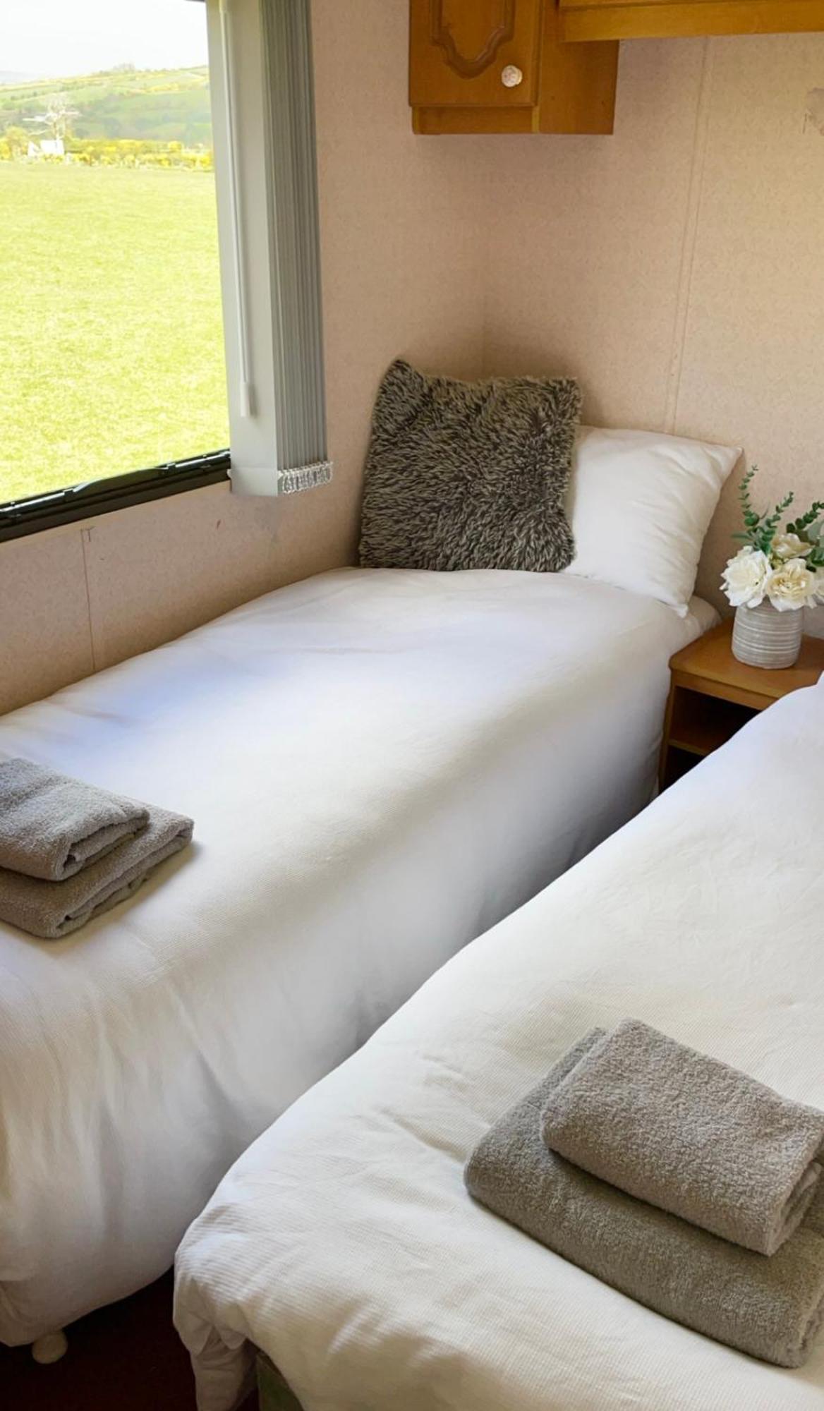 Mobile Holiday Home Cushendall Eksteriør bilde